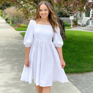 Emma Knudsen White Puff Sleeve Square Neckline Charlotte Dress Sz S